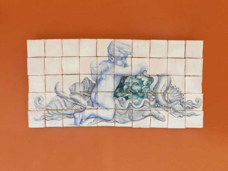 A csempe elhelyezése